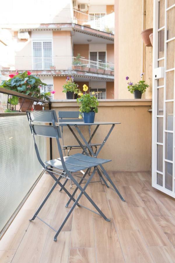 Delizioso Appartamento All'Aurelio Roma Exterior foto
